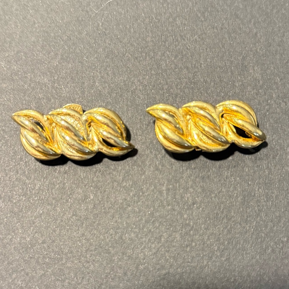 Vintage Bluette Gold Tone Shoe Clips